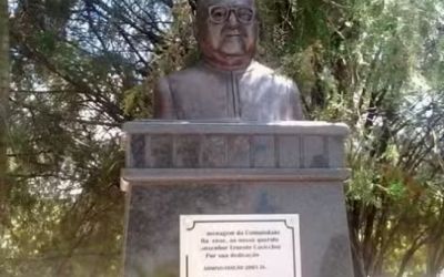 Prefeitura aciona MP para tentar recuperar busto de monsenhor furtado em igreja de MG em 2018